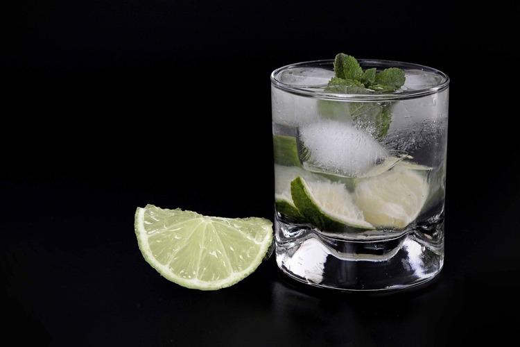 Caipirinha Mint and Lime Cocktail - Drinks Recipe