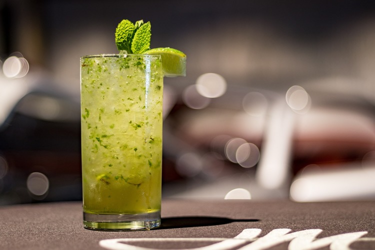 Drinks Recipe - Mint Mojito Cocktail with Limes