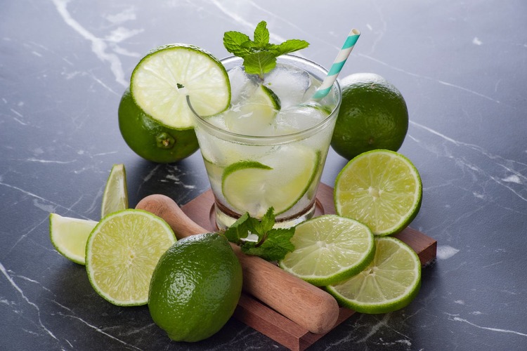 Caipirinha and Limes Cocktail - Drinks Recipe